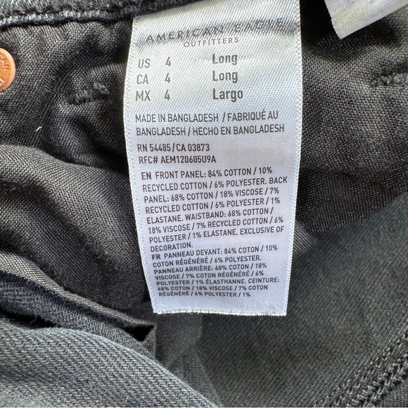 American Eagle Outfitters Black Distressed Strigid Mom Jean - Size 4 Long - Picture 14 of 14